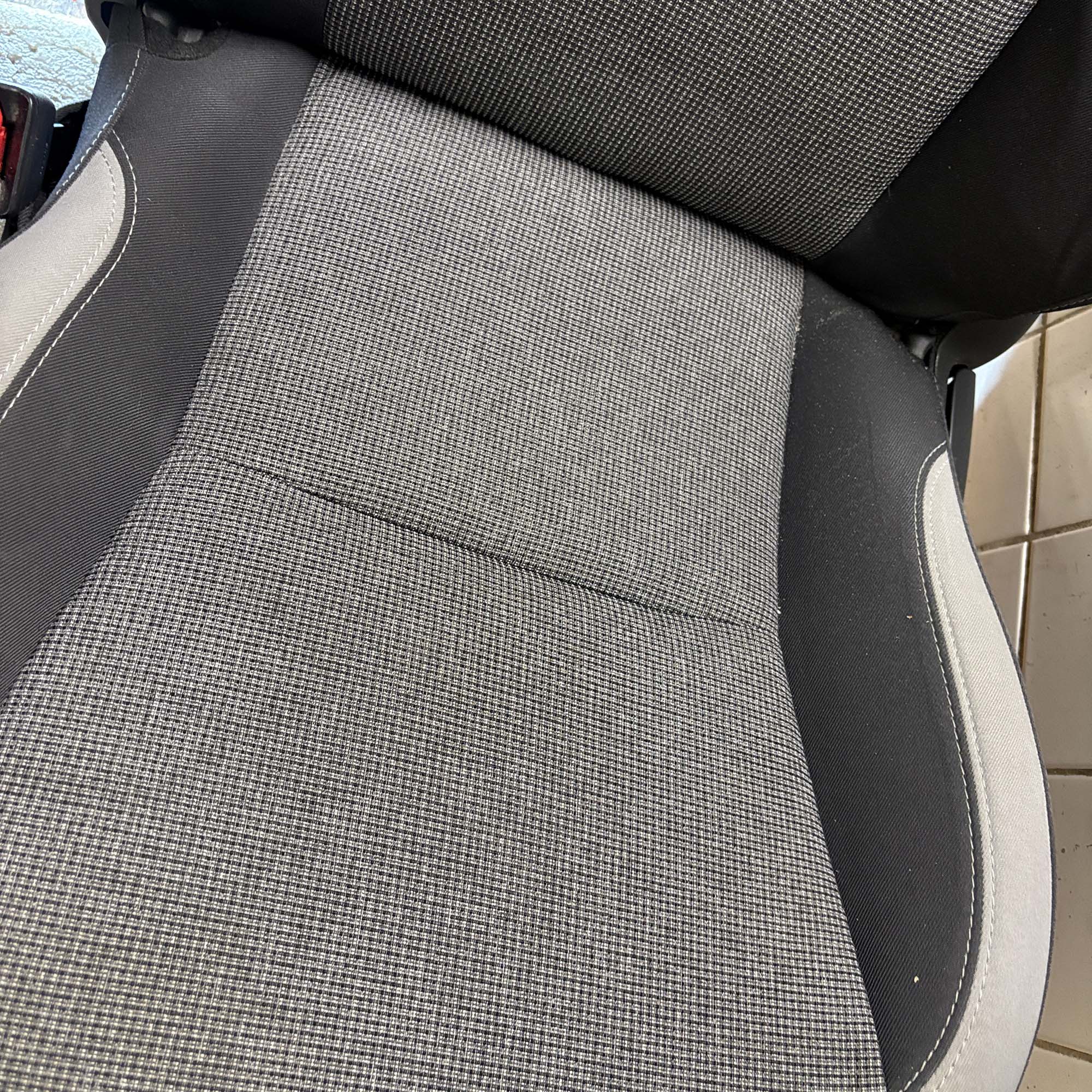 Vyhřívání sedaček - montáž